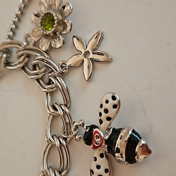 Bumble Bee Silvertone & Enamel 8" Charm Bracelet - Picture 6 of 8